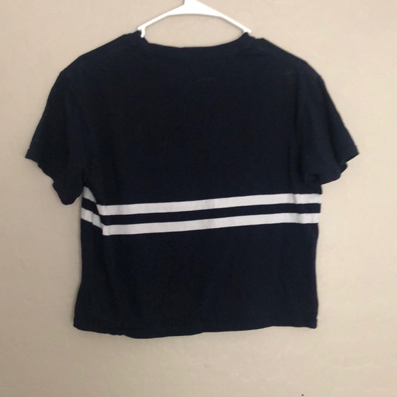 Brandy Melville crop T-shirt - Picture 2 of 2